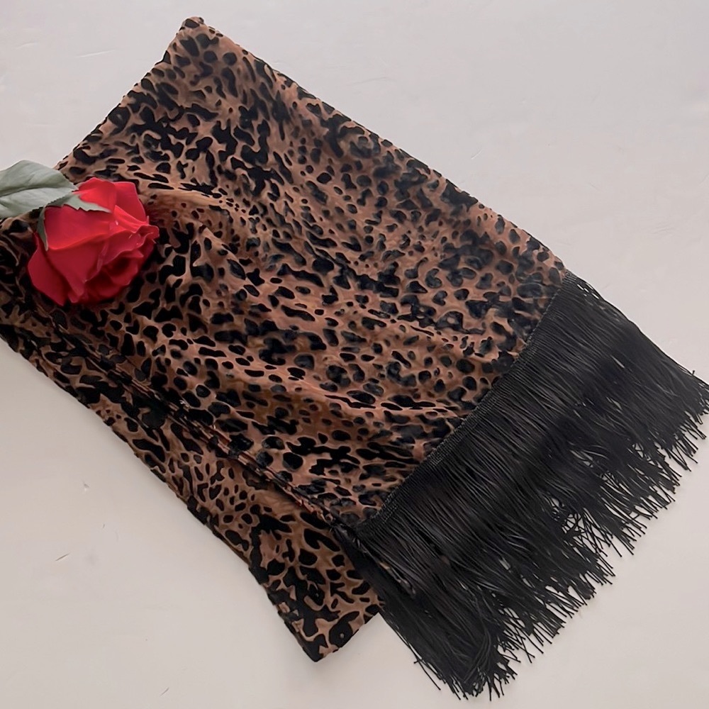 Pretty Persuasions Sheer Burnished Velvet Animal Print  Fringed Scarf Nwot